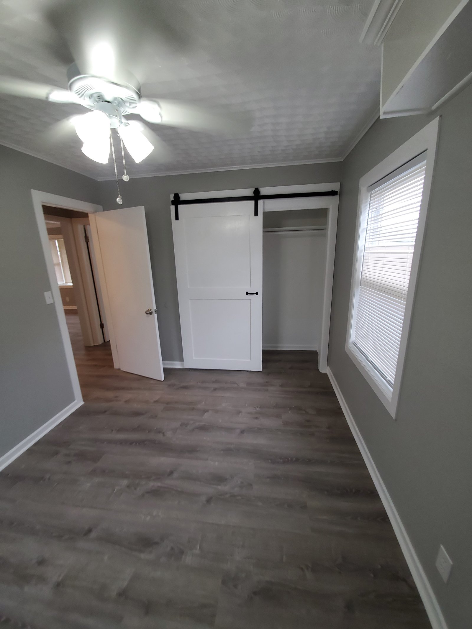 Interior carpentry and trim project gallery - Project 132 - Image 1