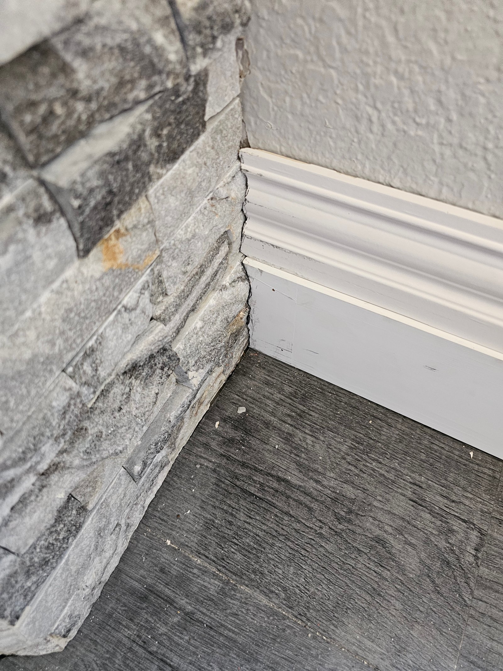 Interior carpentry and trim project gallery - Project 146 - Image 25