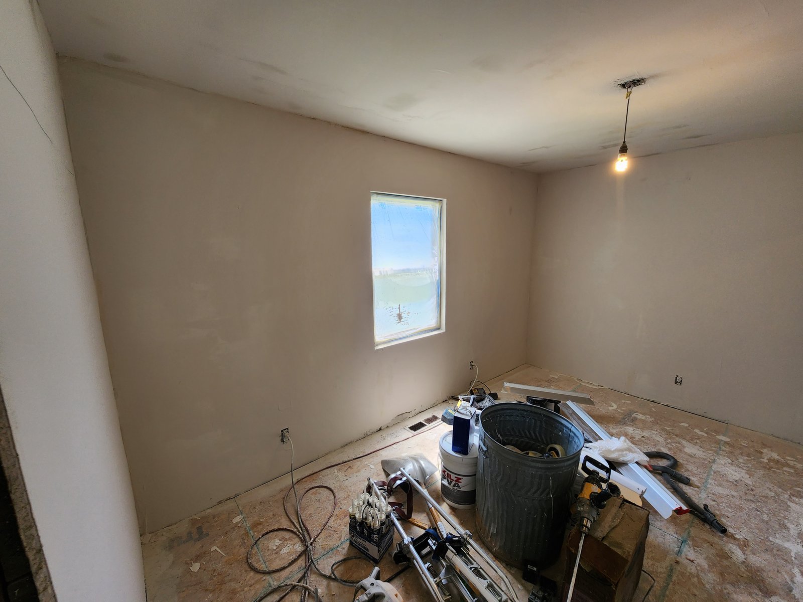 Drywall repair and texture project gallery - Project 101 - Image 6