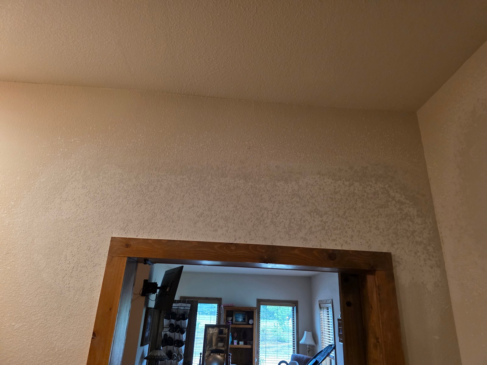 Drywall repair and popcorn ceiling project gallery - Project 147