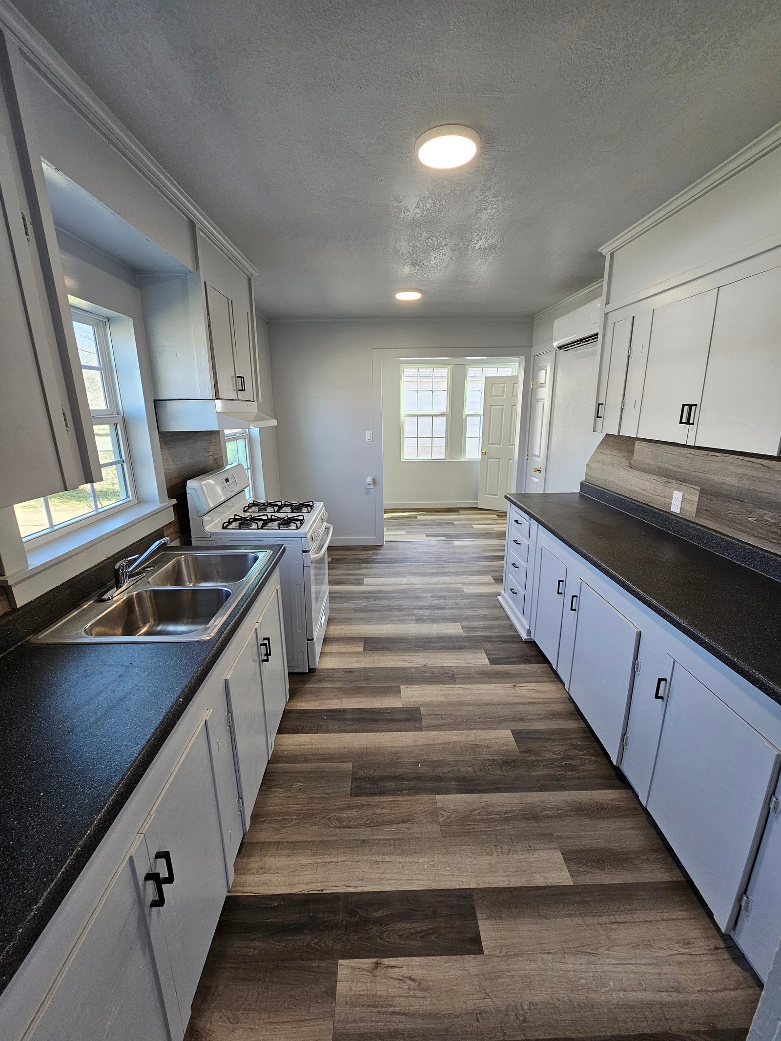 Kitchen update project gallery - Project 102 - Image 1