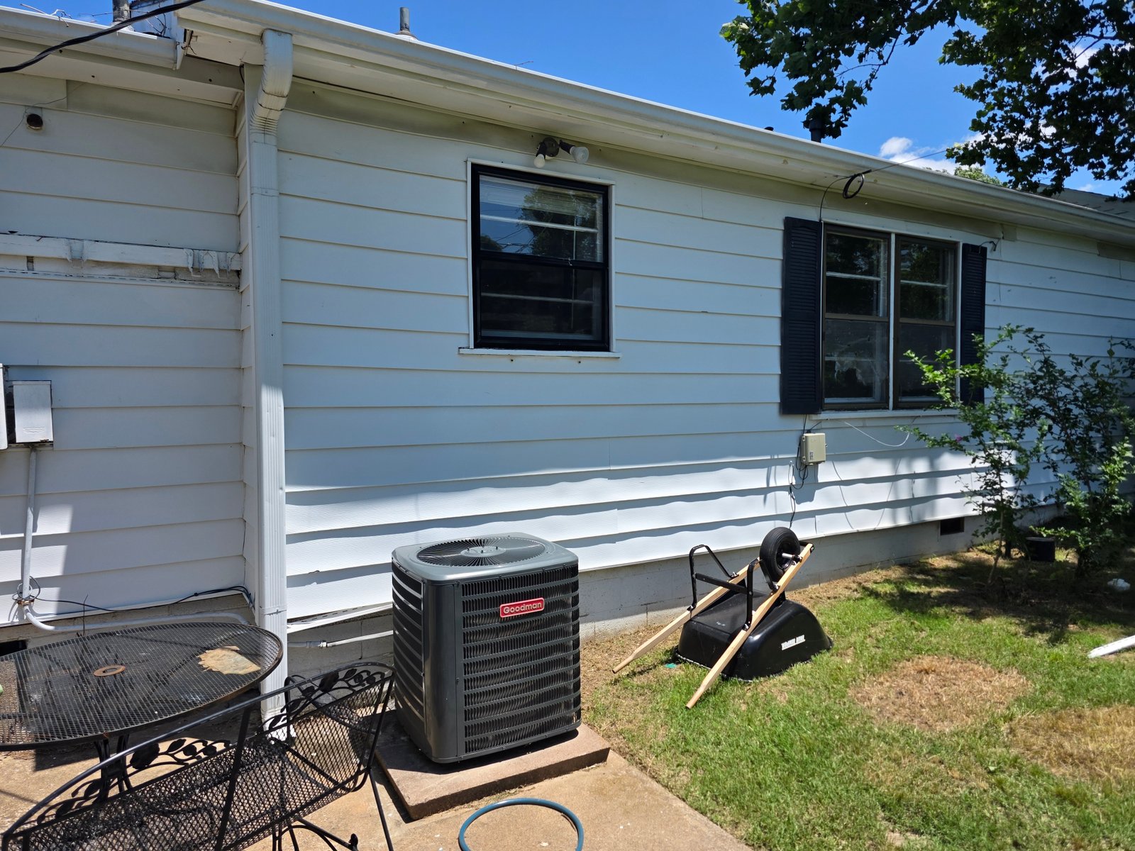 Exterior painting project gallery - Project 122 - Image 13