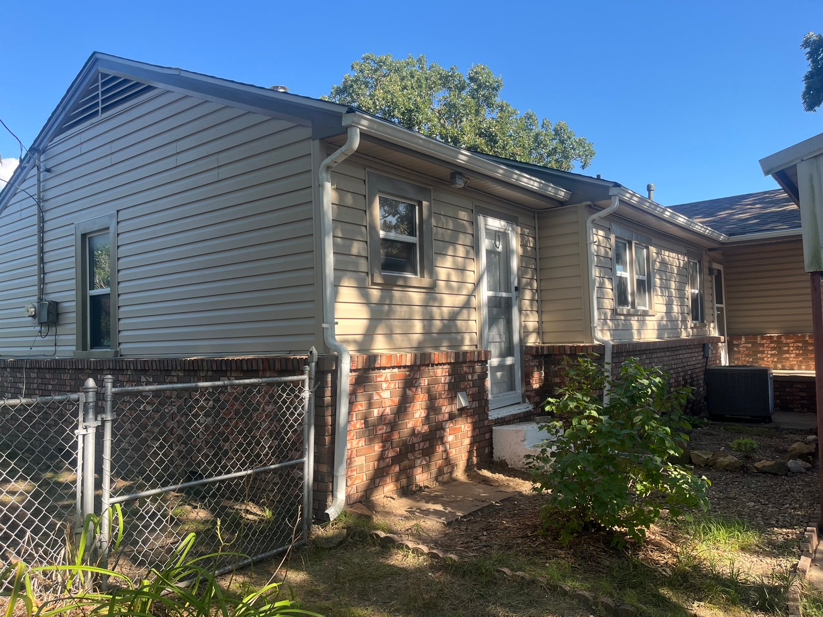 Siding installation project gallery - Project 119 - Image 33