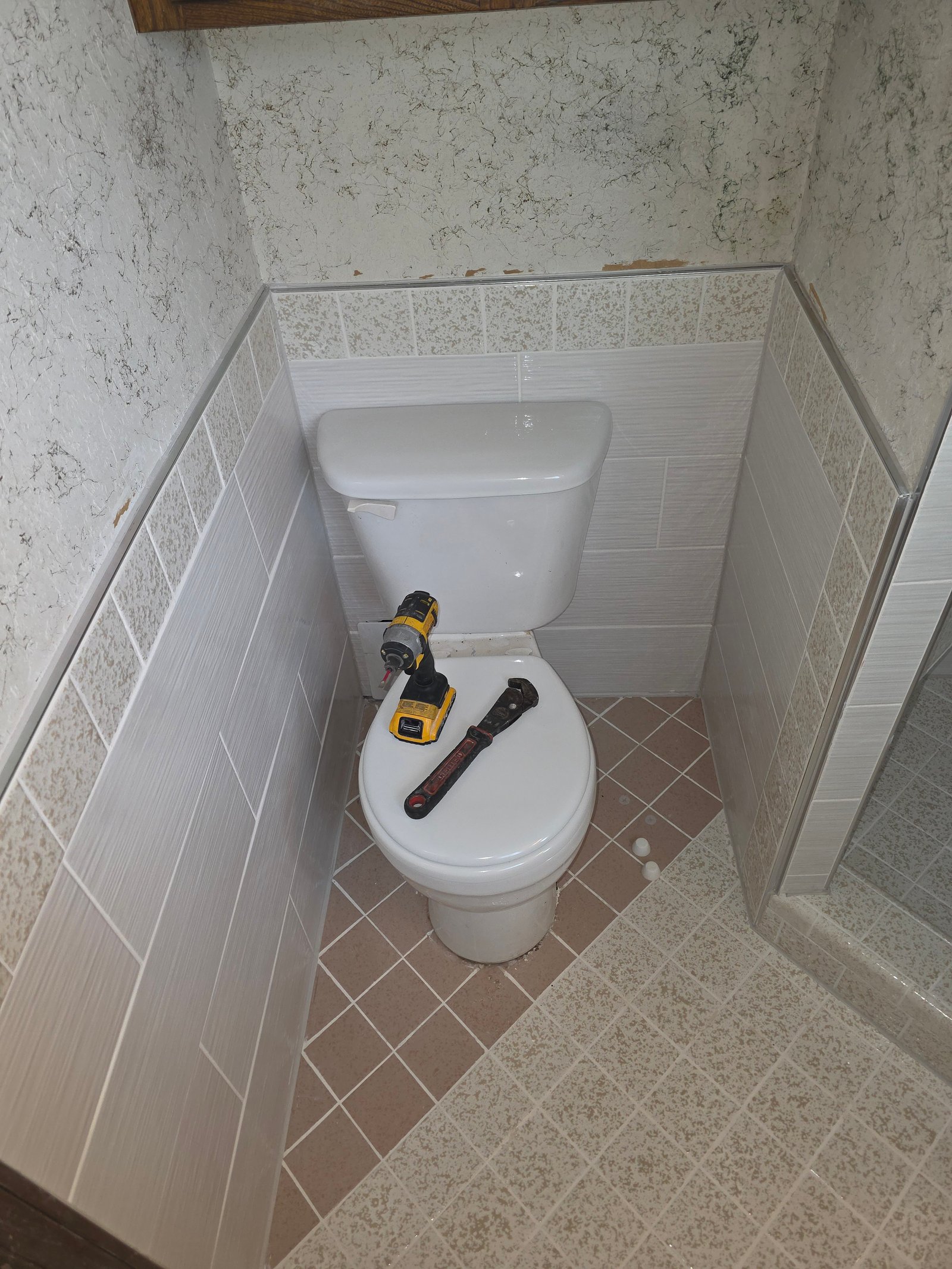 Tile installation project gallery - Project 137 - Image 14